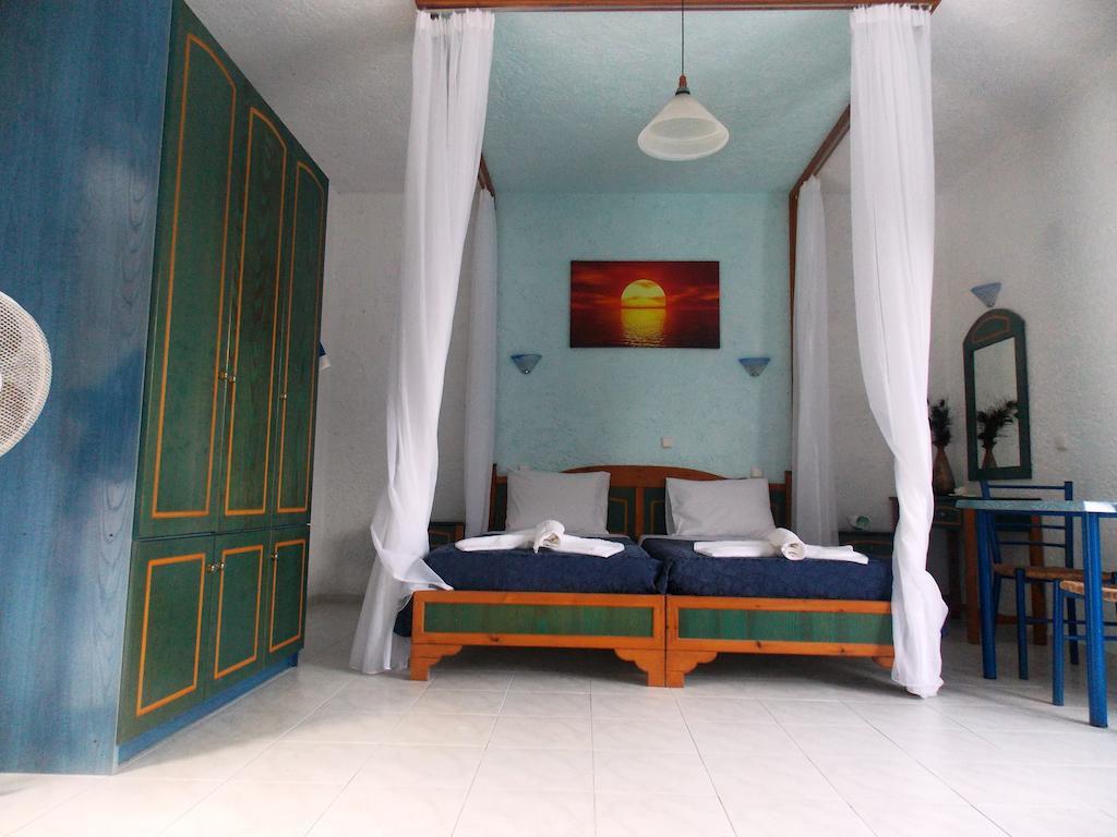 Annas Studios Livadia  Oda fotoğraf