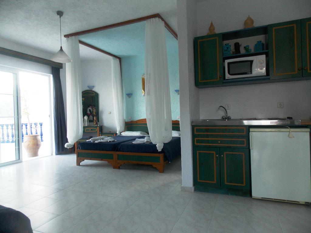 Annas Studios Livadia  Oda fotoğraf