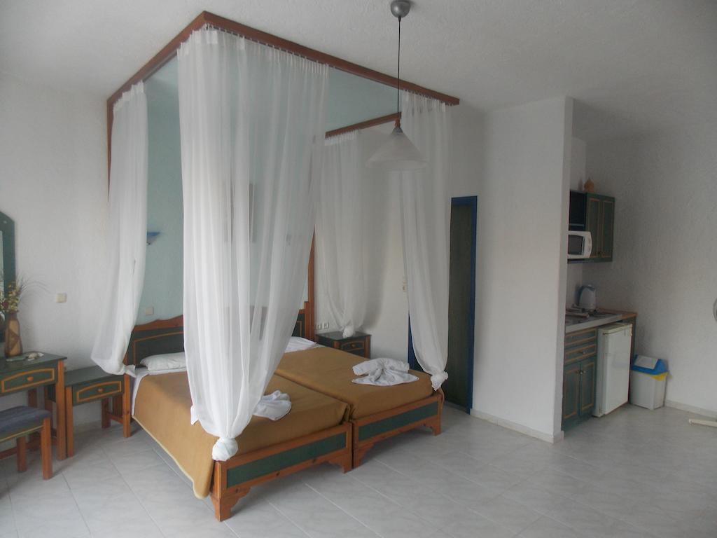 Annas Studios Livadia  Oda fotoğraf